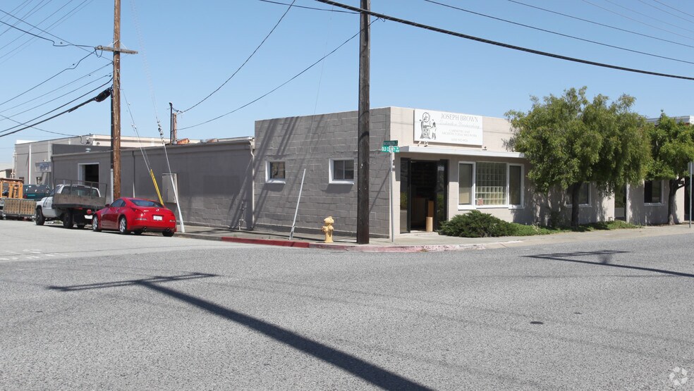 1601-1607 Old County Rd, San Carlos, CA à louer - Photo du bâtiment - Image 2 de 5