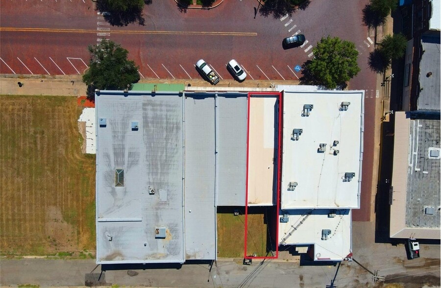 1222 Main St, Commerce, TX à vendre - Photo du bâtiment - Image 3 de 16