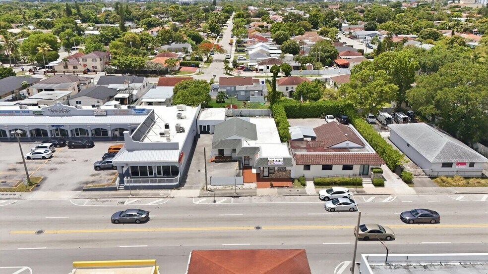 3240 NW 7th St, Miami, FL à vendre - Aérien - Image 2 de 47
