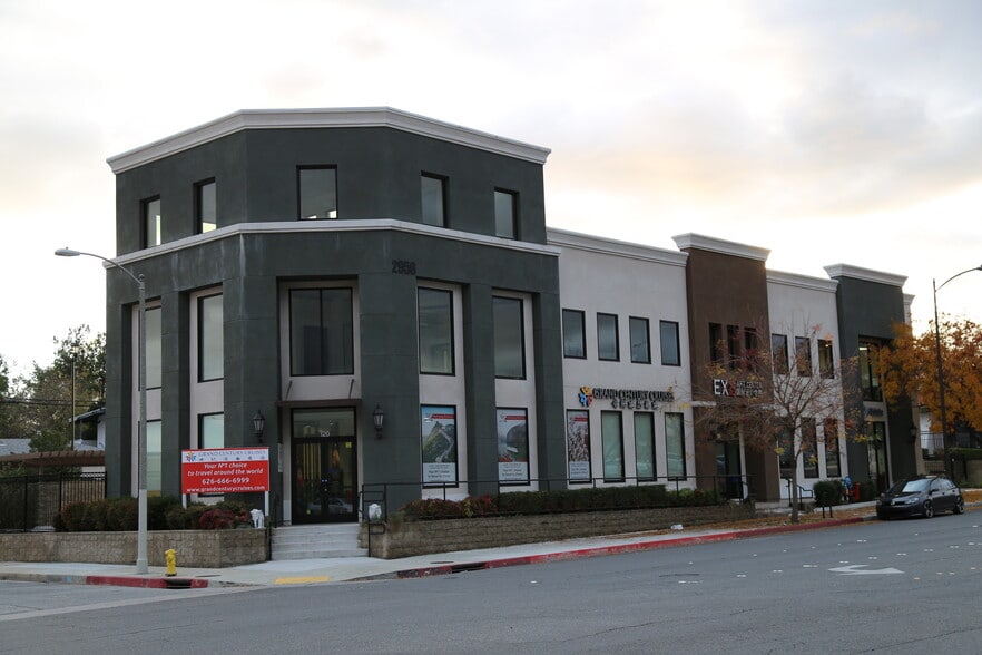 2956 E Colorado Blvd, Pasadena, CA for lease - Building Photo - Image 3 of 51