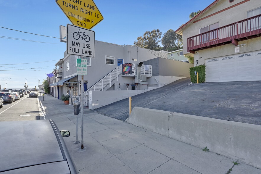 153-157 W Channel Rd, Santa Monica, CA à vendre - Photo du bâtiment - Image 3 de 90