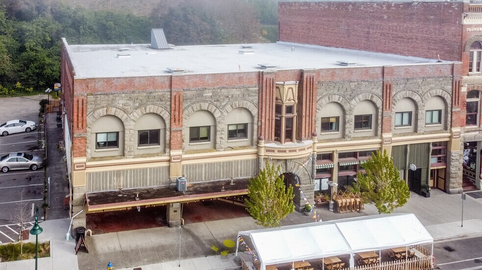 1042 Water, Port Townsend, WA à louer - Photo du bâtiment - Image 2 de 25