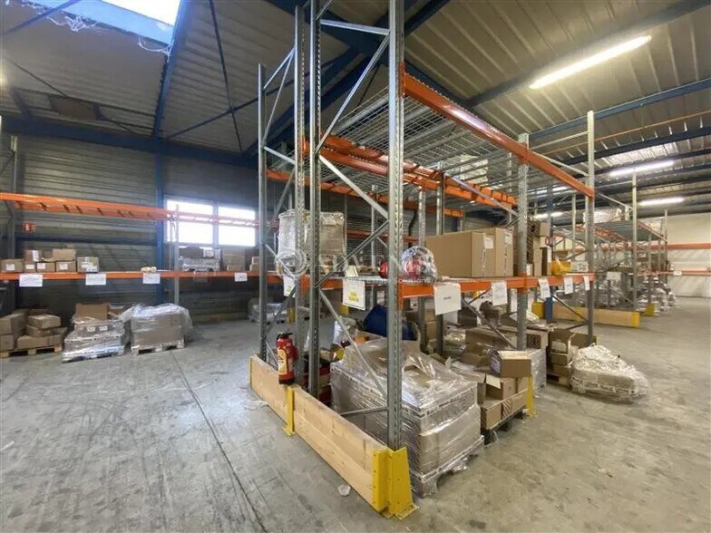 Industrial in Ivry-sur-Seine for lease - Interior Photo - Image 2 of 3