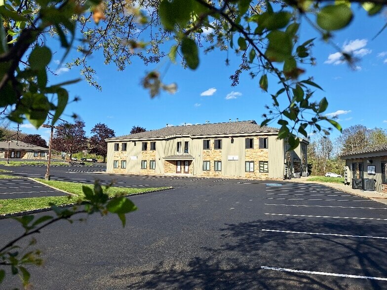 272 Us Highway 206, Flanders, NJ à vendre - Photo du bâtiment - Image 2 de 10