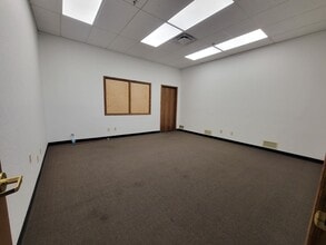 1501 Centre St, Rapid City, SD for lease Interior Photo- Image 2 of 2