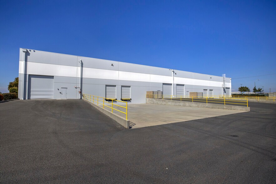 3173 Del Este Ave, Modesto, CA à louer - Photo du bâtiment - Image 3 de 5