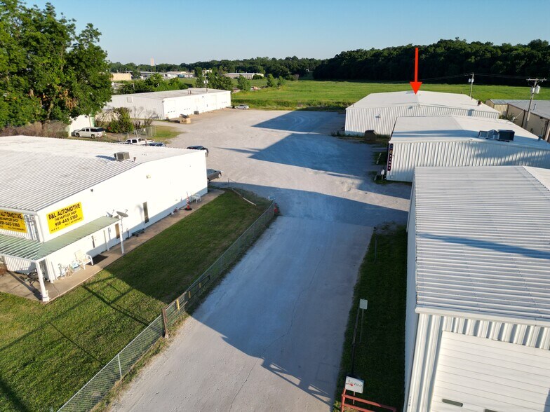 1120 W 41st St, Tulsa, OK à louer - Photo du bâtiment - Image 3 de 15