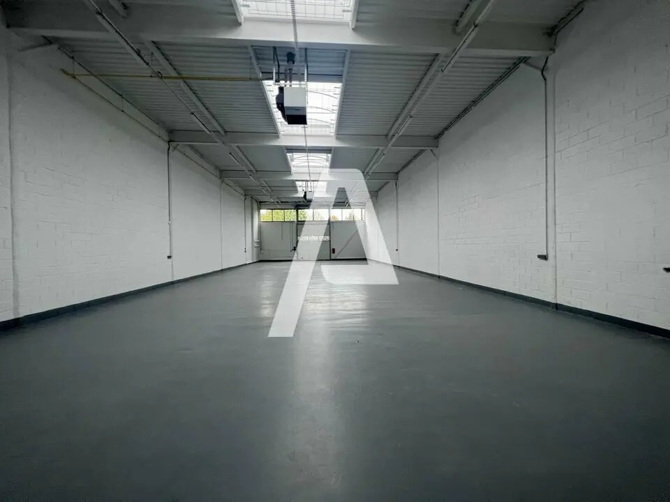 Industriel dans Bonneuil-sur-Marne à louer Photo intérieure- Image 1 de 9