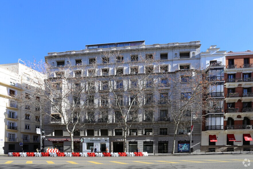 Calle del Príncipe de Vergara, 12, Madrid, Madrid à louer - Photo du bâtiment - Image 2 de 4