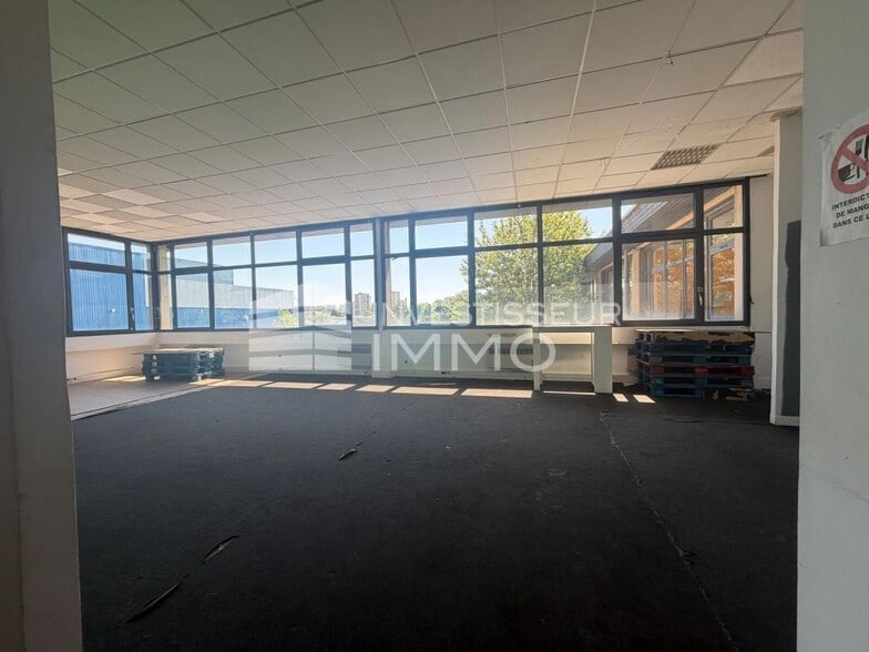 Flex dans Villejuif à louer - Photo intérieure - Image 2 de 17