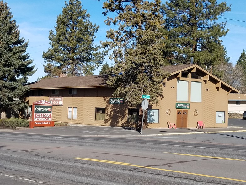 926 NE Greenwood Ave, Bend, OR for sale - Building Photo - Image 1 of 1