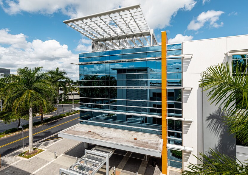 1800 N Military Trl, Boca Raton, FL à louer - Photo du bâtiment - Image 3 de 17