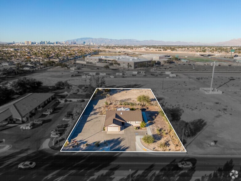 1620 E Serene Ave, Las Vegas, NV à louer - Aérien - Image 2 de 14