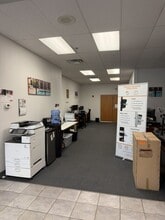 460-466 Windy Point Dr, Glendale Heights, IL for lease Interior Photo- Image 2 of 7