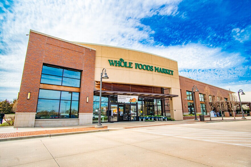 Webb Rd & 13th St, Wichita, KS for lease - Building Photo - Image 1 of 8