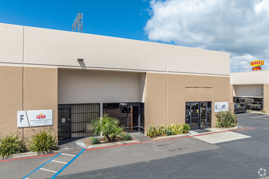 301 W 28th St, National City, CA for lease - Building Photo - Image 2 of 5