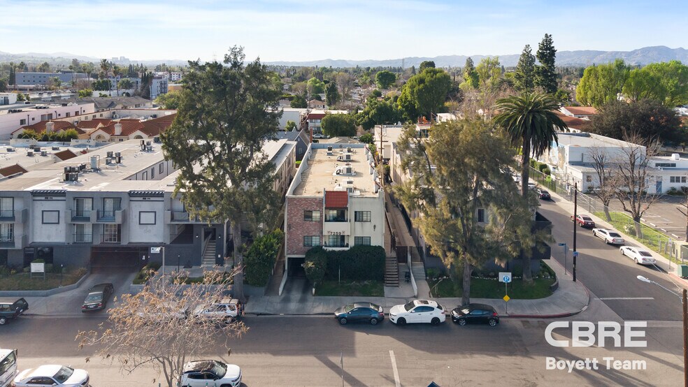 7259 Baird Ave, Reseda, CA à vendre - Photo du bâtiment - Image 1 de 14