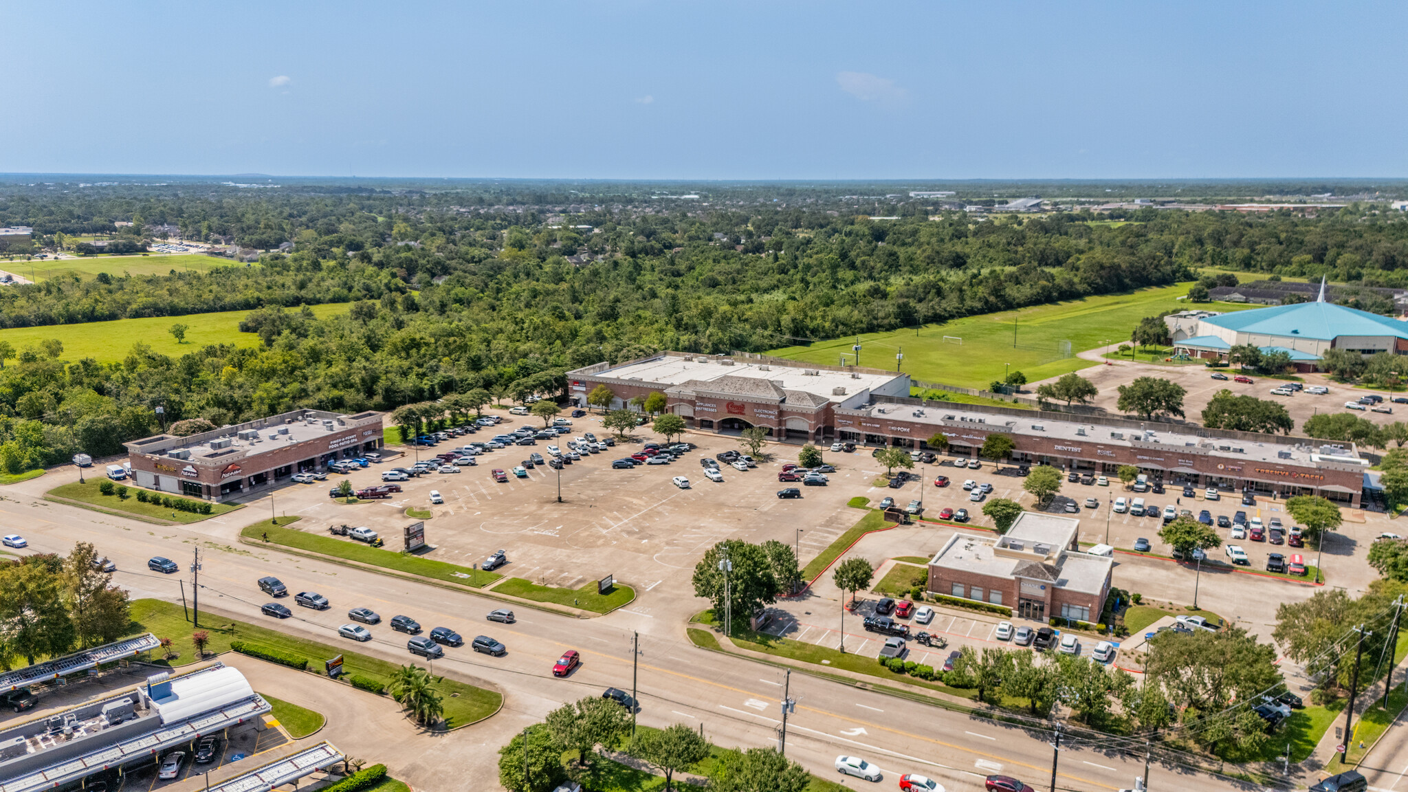 2720-2850 E Broadway St, Pearland, TX for lease Aerial- Image 1 of 13