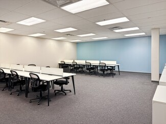 Plus de détails pour 1255 Kemper Meadow Dr, Cincinnati, OH - Coworking à louer