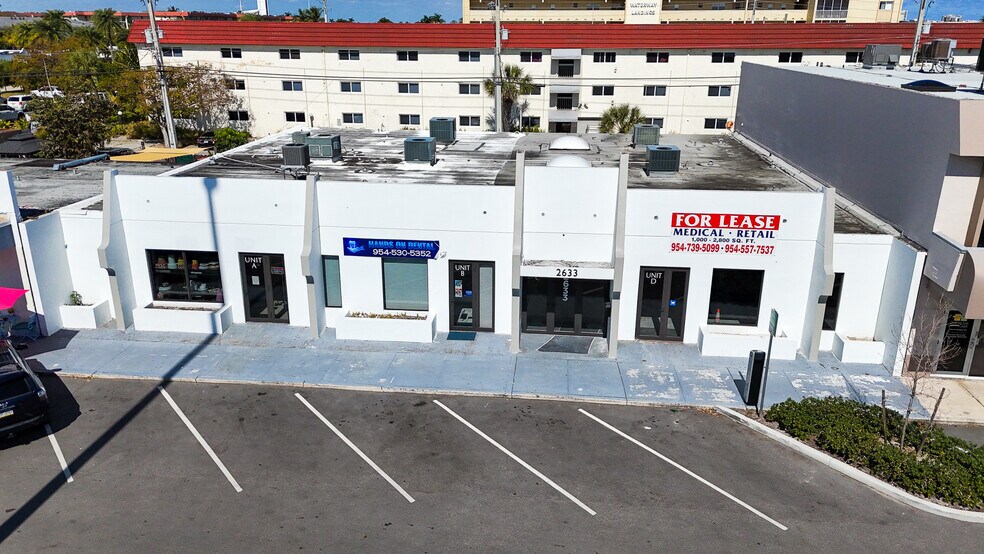 2633 E Commercial Blvd, Fort Lauderdale, FL à louer - Photo du bâtiment - Image 3 de 23