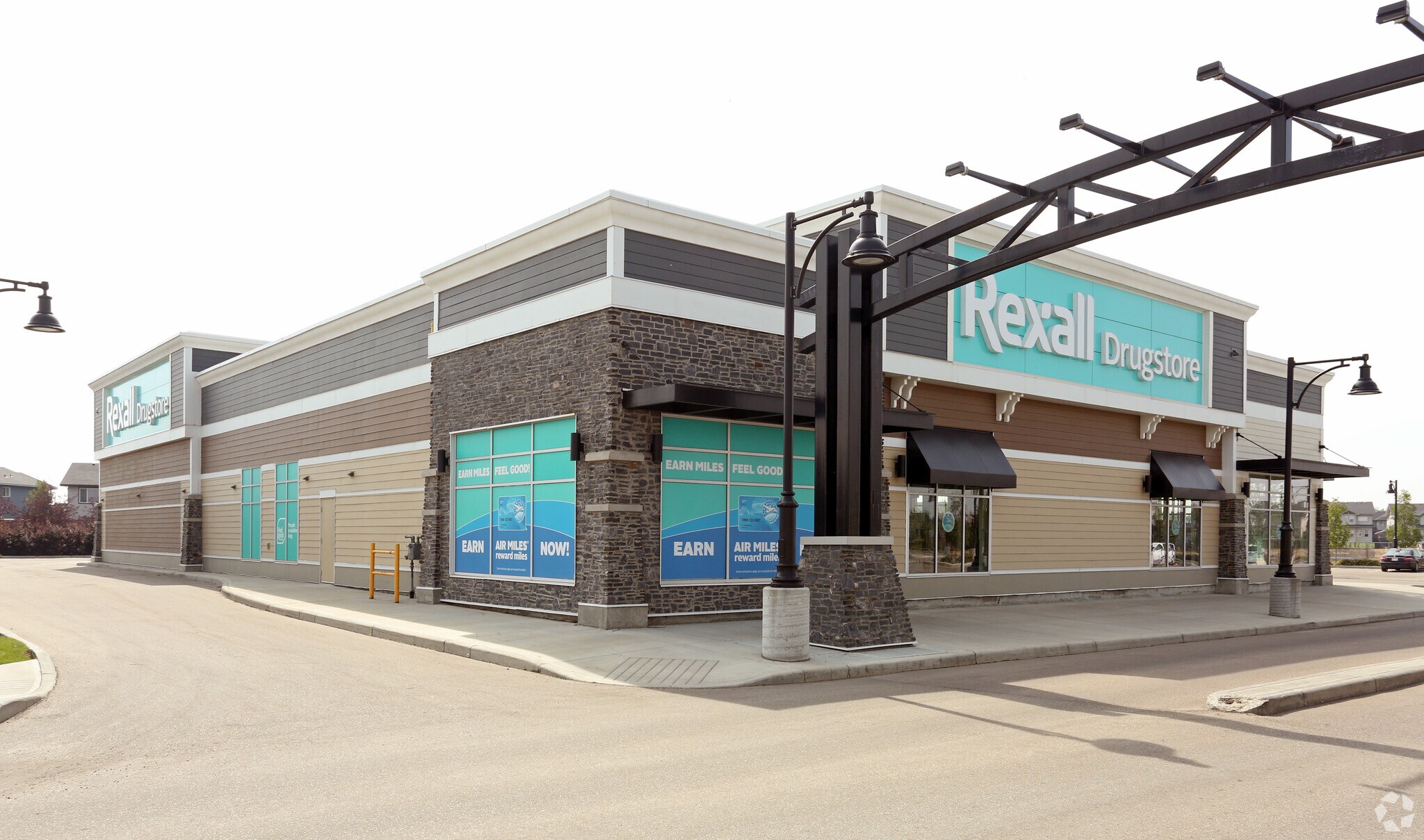 3004 Granville Dr, Edmonton, AB à vendre Photo du bâtiment- Image 1 de 1