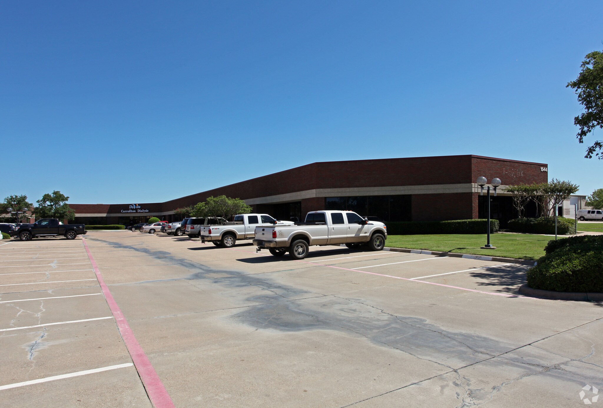 1544 Valwood Pky, Carrollton, TX à louer Photo du bâtiment- Image 1 de 13