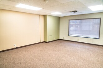 815-817 N Central Ave, Medford, OR for lease Interior Photo- Image 2 of 8