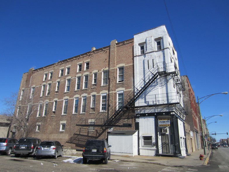 3022 S Archer Ave, Chicago, IL à vendre - Photo du bâtiment - Image 1 de 1