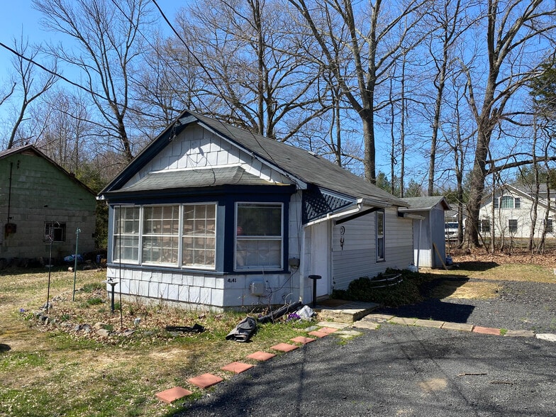 4137 Barrett Pl, Indian Head, MD à vendre - Photo du bâtiment - Image 2 de 5