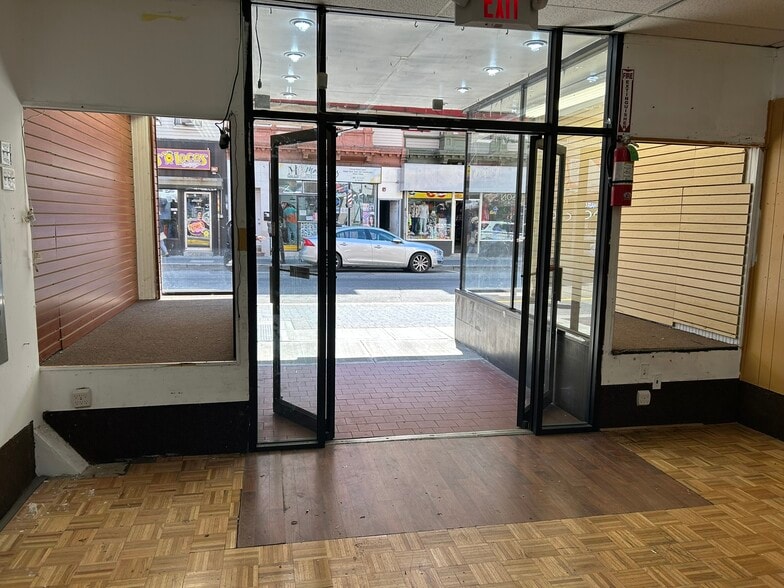 4517 Bergenline Ave, Union City, NJ for lease - Building Photo - Image 2 of 8