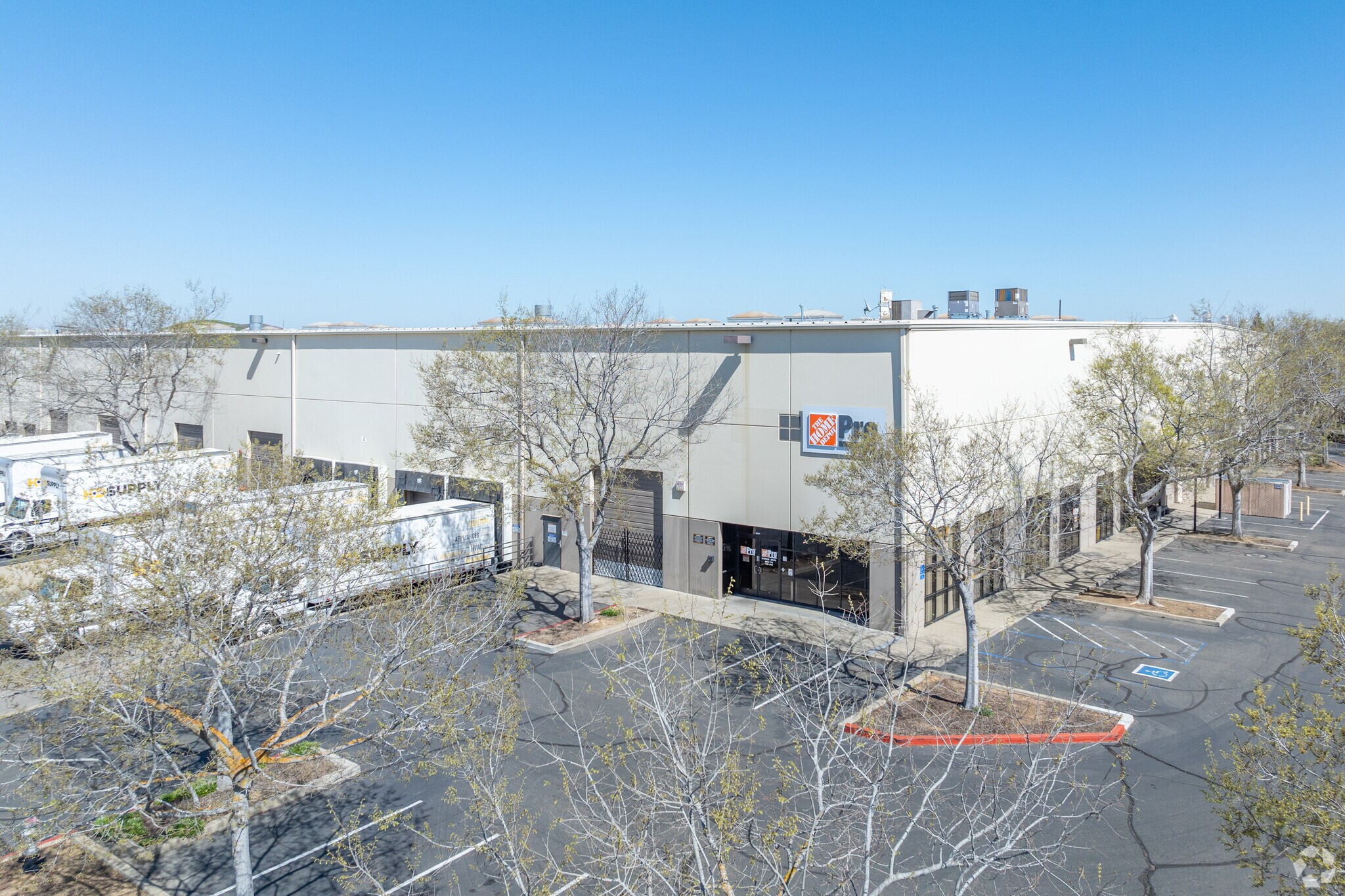 5961 Outfall Cir, Sacramento, CA for lease Primary Photo- Image 1 of 12