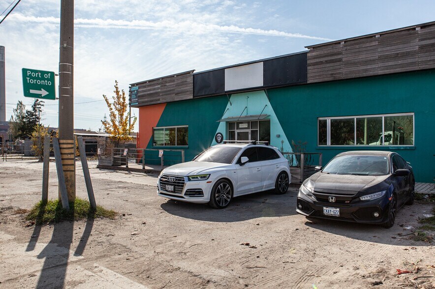 4 Carlaw Ave, Toronto, ON à louer - Photo du bâtiment - Image 3 de 17