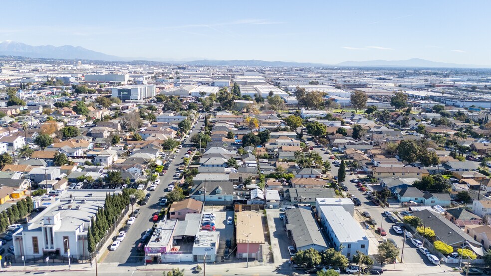 4610 Compton Ave, Los Angeles, CA à vendre - Photo du bâtiment - Image 2 de 10