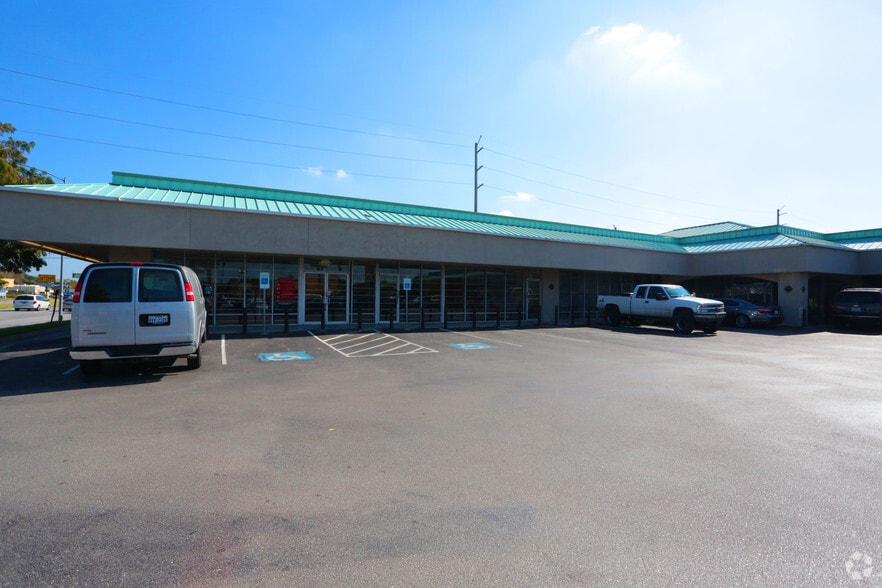 3301 Fondren Rd, Houston, TX for lease - Building Photo - Image 2 of 8