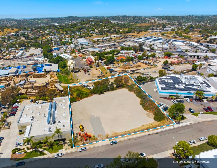 150 Bosstick Blvd, San Marcos, CA à vendre - Photo du bâtiment - Image 3 de 7
