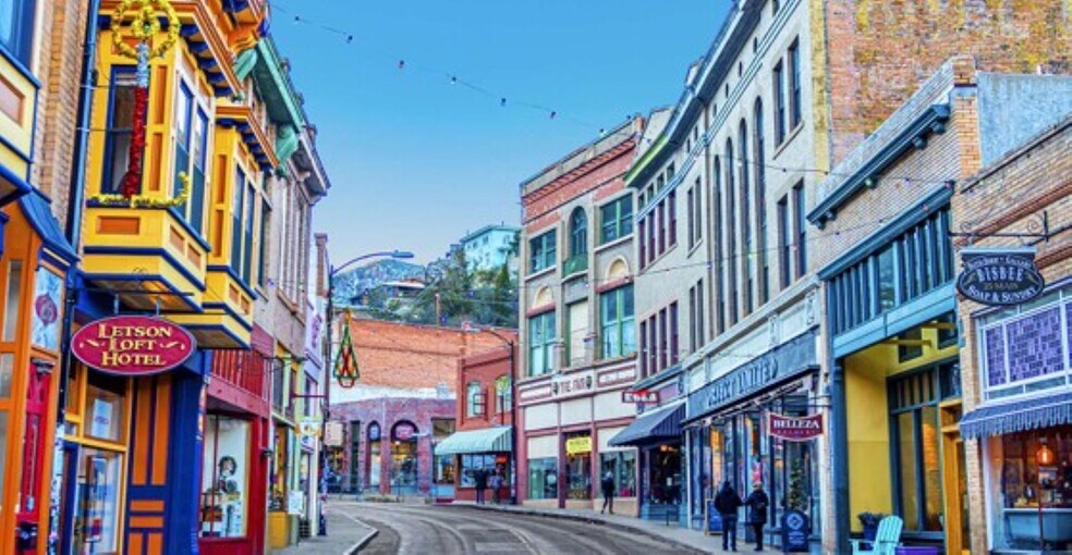 26 Main St, Bisbee, AZ à louer - Photo du bâtiment - Image 3 de 9