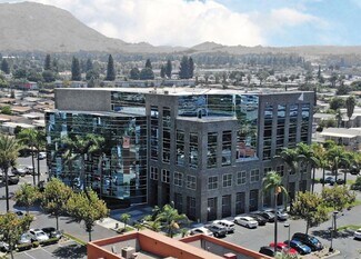 Plus de détails pour 1650 Spruce St, Riverside, CA - Bureau à louer