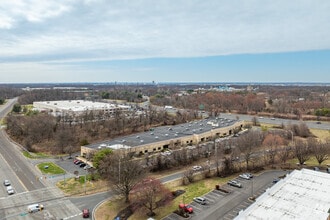 100 Grove Rd, West Deptford, NJ - Aérien  Vue de la carte