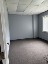 126 S Turnpike Rd, Wallingford, CT for lease Interior Photo- Image 2 of 8