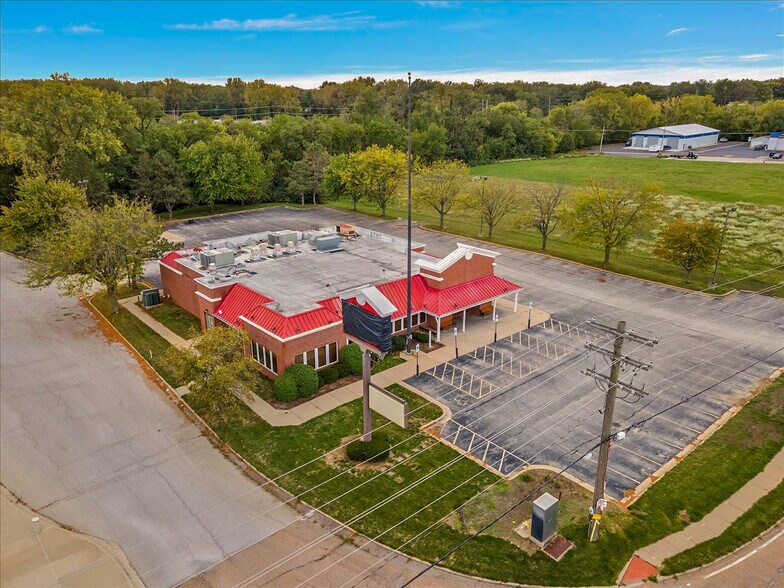 3050 Stevenson Dr, Springfield, IL à louer - Photo du bâtiment - Image 2 de 30