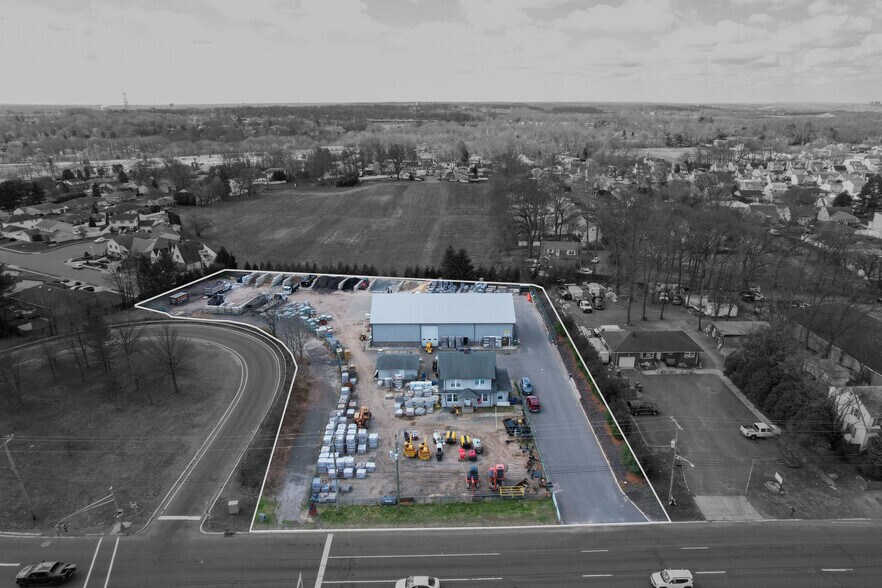 2069 Highway 35, South Amboy, NJ à vendre - Photo du bâtiment - Image 2 de 17