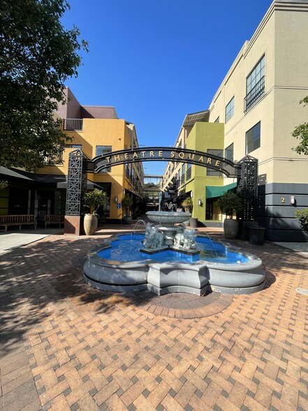 2 Theatre Sq, Orinda, CA à louer - Photo du bâtiment - Image 2 de 5