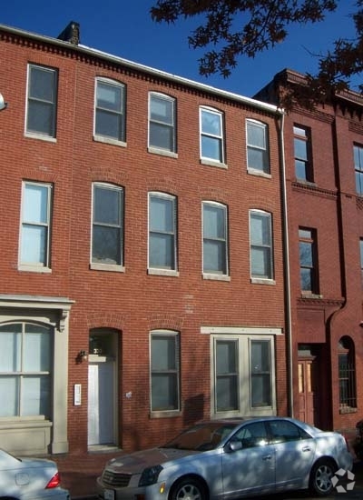 333-335 S Fremont Ave, Baltimore, MD for sale - Building Photo - Image 2 of 5