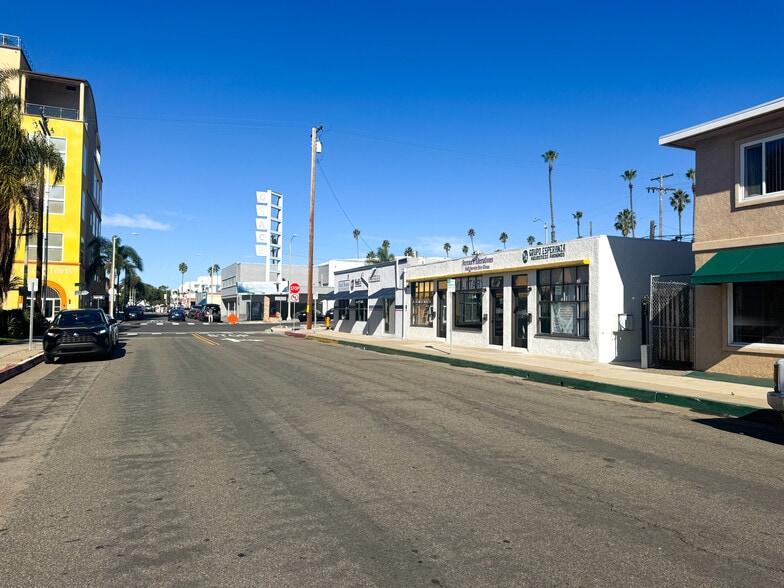 106 S Freeman St, Oceanside, CA for lease - Building Photo - Image 3 of 4