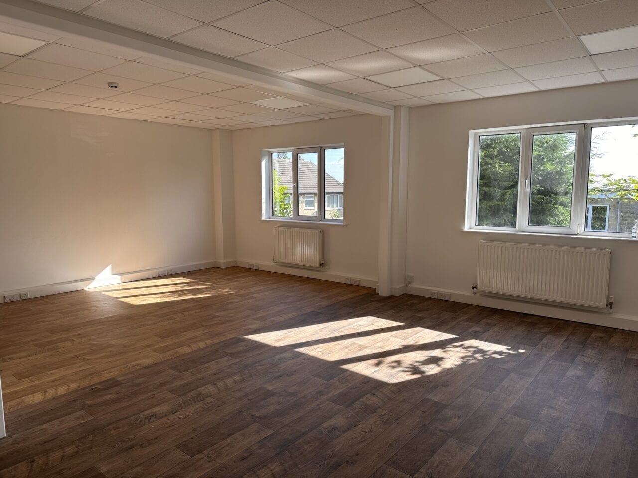 6 Station Rd, Skelmanthorpe for lease Interior Photo- Image 1 of 5