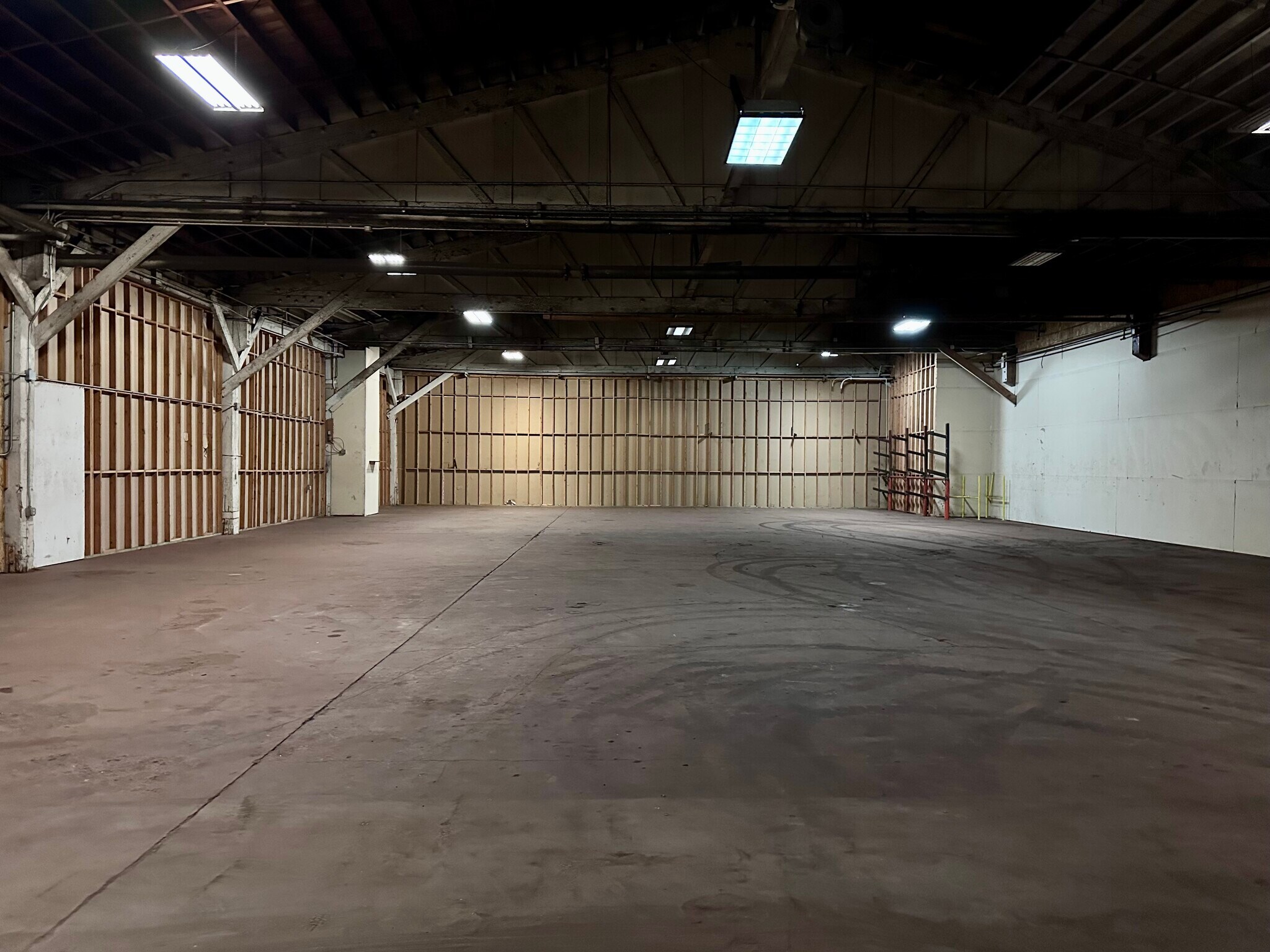 9493 Porter Rd SE, Aumsville, OR à louer Photo du bâtiment- Image 1 de 8