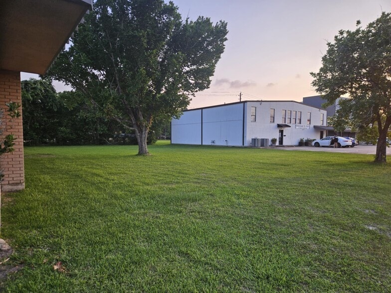 2012 Broadway St, Pearland, TX à vendre - Photo du bâtiment - Image 1 de 12