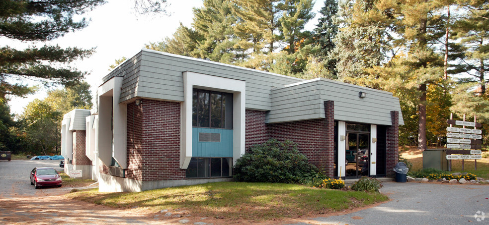 118 Washington St, Holliston, MA for lease - Primary Photo - Image 1 of 4