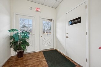 10 Shawnee Dr, Watchung, NJ for lease Building Photo- Image 1 of 6