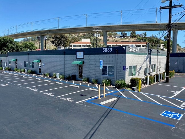 Plus de détails pour 5835-5841 Mission Gorge Rd, San Diego, CA - Industriel à louer